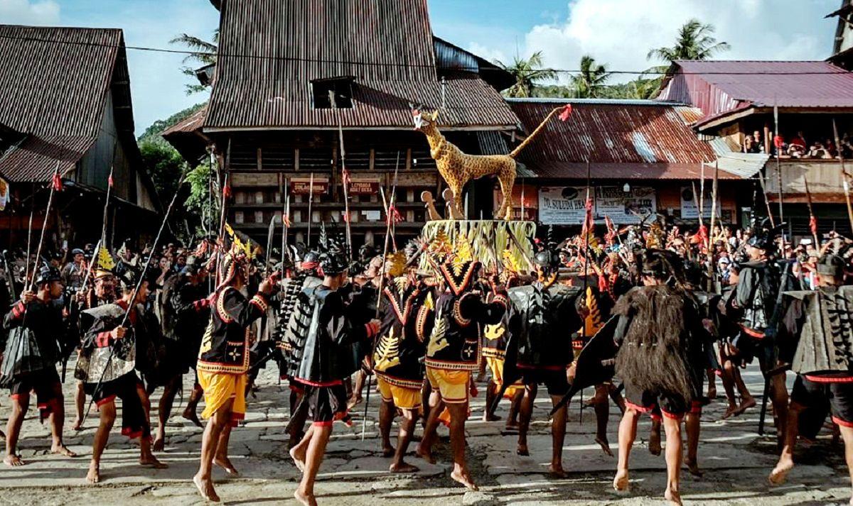 Pesona Desa Wisata Hilisimaetano, Warisan Budaya Nias Selatan yang Memikat